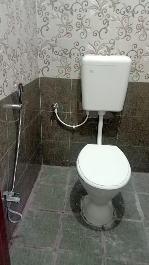 Sri Vasavi Home Stay Tiruvannāmalai Extérieur photo