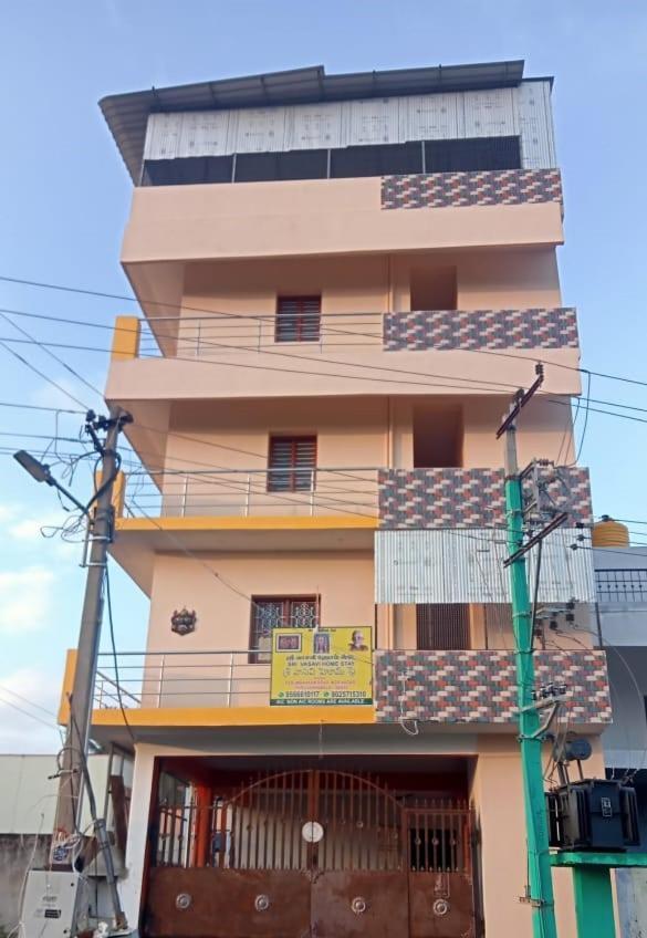 Sri Vasavi Home Stay Tiruvannāmalai Extérieur photo